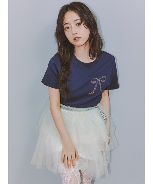 SNIDEL(スナイデル)の「【USAGI ONLINE / ZOZOTOWN 限定カラーあり】ORGANICSラインストーンTシャツ(Tシャツ/カットソー・レディース・C/B/ブラウン/A/ホワイト/イエロー/H/G/F/E/D/I・FREE)」の14枚目の写真