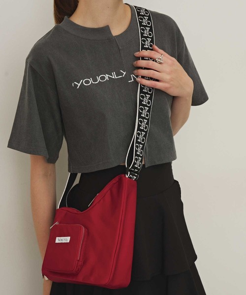 VIOLETTA(ヴィオレッタ)の「ウェーブシェイプナイロンショルダーバッグ(ショルダーバッグ・レディース・ブラック/ベージュ/レッド・FREE)」の16枚目の写真