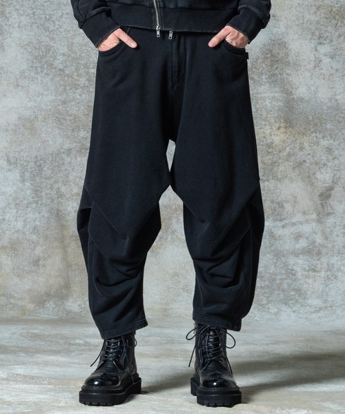 Distorted Tuck Pants / ディストーテッドタックパンツ（その他