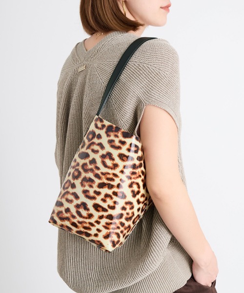 ハグオーワー▫️レオパードpt.ワンハンドルバケットバッグ（M）キャメル