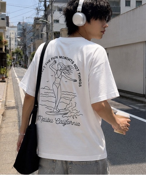 B.I.D.(ビーアイディー)の「《Bd》フロントロゴ バックプリント 半袖Tシャツ(Tシャツ/カットソー・メンズ・ホワイト/ネイビー・MEDIUM/LARGE)」の1枚目の写真