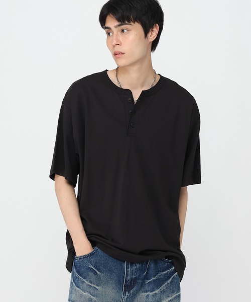 3.3 Field Trip （3.3フィールドトリップ）の「3.3 Field Trip／ヘンリーネックカット半袖（Tシャツ/カットソー・メンズ・グレー/レッド/ホワイト/ブラック・MEDIUM/LARGE）」の3枚目の写真