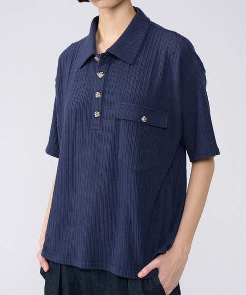 ONCILY(オンシェリー)の「SILVER BUTTON RIB-CUT POLO SHIRT / シルバーボタンリブカットポロシャツ(ポロシャツ・メンズ・ブルー/ブラック/アイボリー/ネイビー・LARGE/SMALL/MEDIUM)」の3枚目の写真