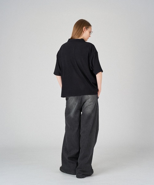 ONCILY(オンシェリー)の「SILVER BUTTON RIB-CUT POLO SHIRT / シルバーボタンリブカットポロシャツ(ポロシャツ・メンズ・ブルー/ブラック/アイボリー/ネイビー・LARGE/SMALL/MEDIUM)」の11枚目の写真