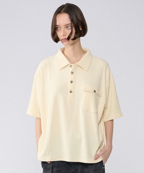 ONCILY(オンシェリー)の「SILVER BUTTON RIB-CUT POLO SHIRT / シルバーボタンリブカットポロシャツ(ポロシャツ・メンズ・ブルー/ブラック/アイボリー/ネイビー・LARGE/SMALL/MEDIUM)」の13枚目の写真