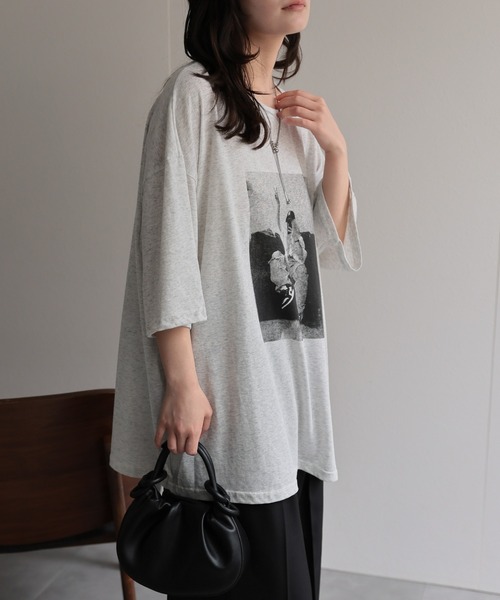 ap retro(アプレトロ)の「フォトプリント半袖BigTee(Tシャツ/カットソー・レディース・オートミール/ブラック/ホワイト/ネイビー・FREE)」の3枚目の写真