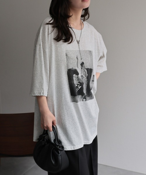 ap retro(アプレトロ)の「フォトプリント半袖BigTee(Tシャツ/カットソー・レディース・オートミール/ブラック/ホワイト/ネイビー・FREE)」の22枚目の写真