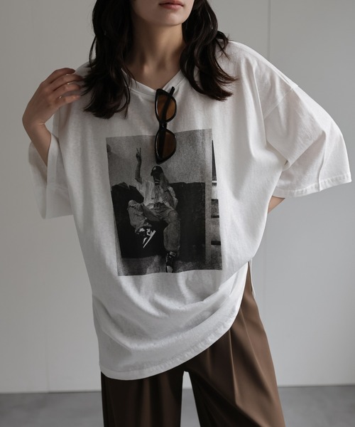 ap retro(アプレトロ)の「フォトプリント半袖BigTee(Tシャツ/カットソー・レディース・オートミール/ブラック/ホワイト/ネイビー・FREE)」の6枚目の写真