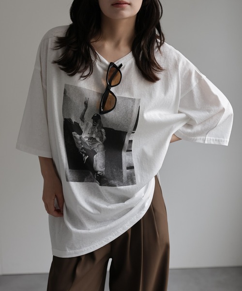 ap retro(アプレトロ)の「フォトプリント半袖BigTee(Tシャツ/カットソー・レディース・オートミール/ブラック/ホワイト/ネイビー・FREE)」の7枚目の写真