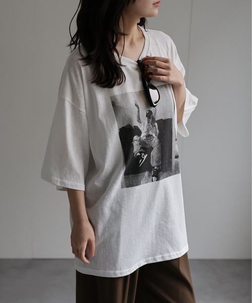 ap retro(アプレトロ)の「フォトプリント半袖BigTee(Tシャツ/カットソー・レディース・オートミール/ブラック/ホワイト/ネイビー・FREE)」の8枚目の写真