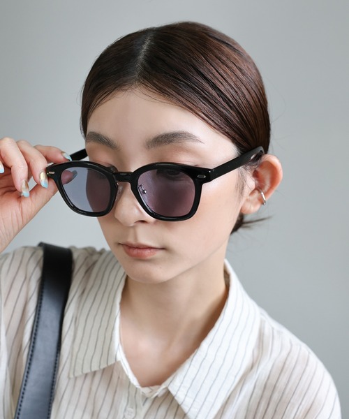 select MOCA(セレクトモカ)の「ウェリントン調光サングラス(サングラス・レディース・ブラウン/ブラック系その他/ブラック・FREE)」の1枚目の写真