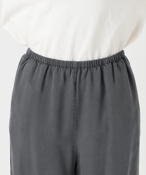 SLOBE IENA(スローブイエナ)の「《セットアップ対応可》製品染めイージーパンツ(その他パンツ・レディース・グレー/カーキ/ベージュ・36/38)」の7枚目の写真
