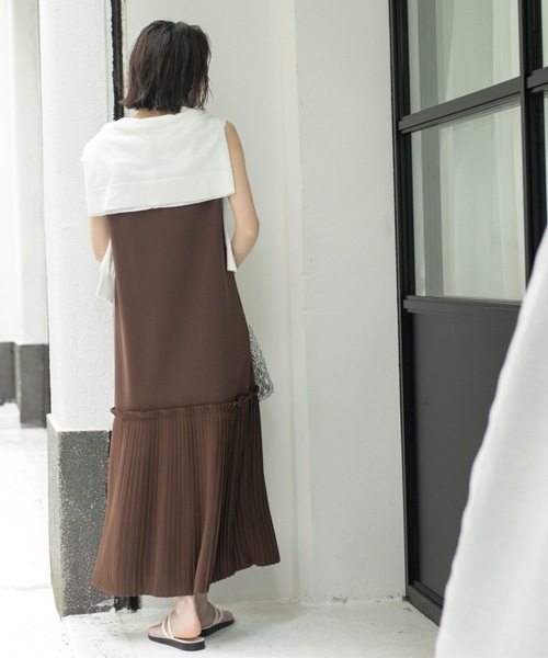 OPAQUE.CLIP（オペークドットクリップ）の「プリーツ切替ノースリーブワンピース【洗濯機洗い可】（ワンピース・レディース・ダークブラウン/ナチュラル/ブラック・00）」の11枚目の写真