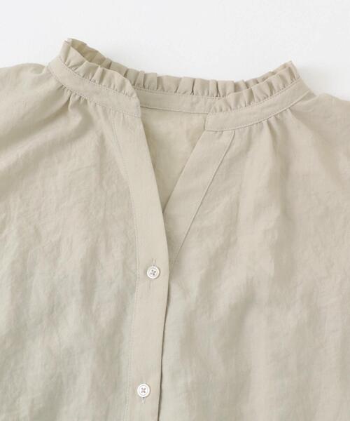 ITEMS URBANRESEARCH（アイテムズ アーバンリサーチ）の「フリルスキッパーブラウス（シャツ/ブラウス・レディース・ブラック/ホワイト/ライトベージュ・FREE）」の17枚目の写真