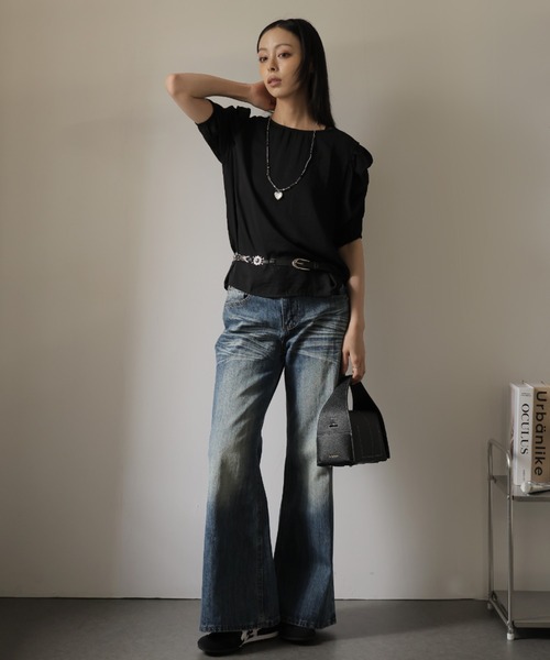 LAFFMO(ラフモ)の「ギャザーパフスリーブブラウス(シャツ/ブラウス・レディース・ベージュ/ブラック・XL/L/M)」の20枚目の写真