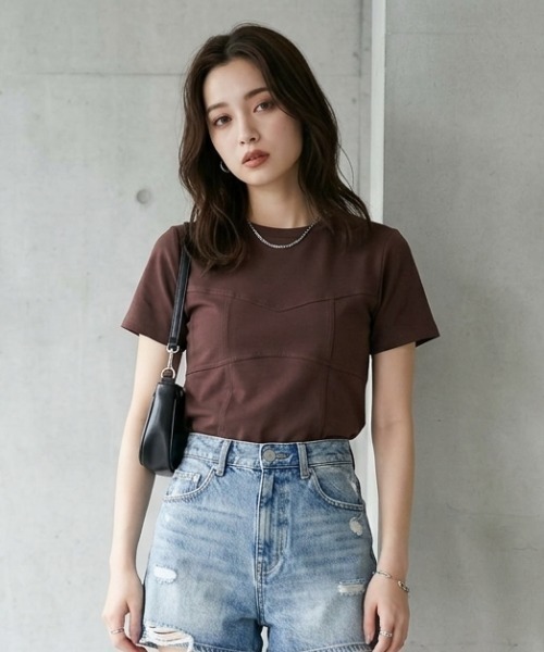 DIP IN CHOCOLATE(ディップインチョコレート)の「ビスチェ風デザインTシャツ【DIP IN CHOCOLATE】(Tシャツ/カットソー・レディース・ブラック/オフホワイト/チャコールグレー/ブラウン・F)」の1枚目の写真