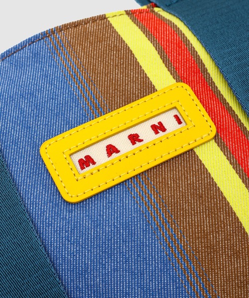 MARNI(マルニ)の「PRINTED TOTE / マルニプリントトートバッグ(トートバッグ・レディース・イエロー× ブルー・ONE SIZE)」の3枚目の写真