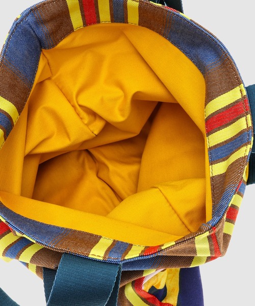 MARNI(マルニ)の「PRINTED TOTE / マルニプリントトートバッグ(トートバッグ・レディース・イエロー× ブルー・ONE SIZE)」の5枚目の写真