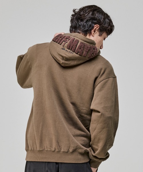 KRIFF MAYER(クリフメイヤー)の「サガラ刺繍裏起毛パーカー(フードロゴ)(スウェット・メンズ・パープル/チャコール/カラフル/グリーン/レッド/ブラウン/グレー/ナチュラル・MEDIUM/X-LARGE/LARGE)」の1枚目の写真