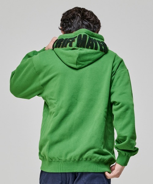 KRIFF MAYER(クリフメイヤー)の「サガラ刺繍裏起毛パーカー(フードロゴ)(スウェット・メンズ・パープル/チャコール/カラフル/グリーン/レッド/ブラウン/グレー/ナチュラル・MEDIUM/X-LARGE/LARGE)」の5枚目の写真