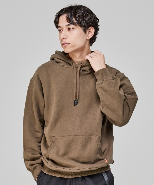 KRIFF MAYER(クリフメイヤー)の「サガラ刺繍裏起毛パーカー(フードロゴ)(スウェット・メンズ・パープル/チャコール/カラフル/グリーン/レッド/ブラウン/グレー/ナチュラル・MEDIUM/X-LARGE/LARGE)」の9枚目の写真