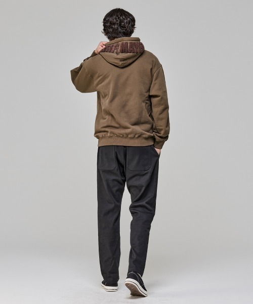 KRIFF MAYER(クリフメイヤー)の「サガラ刺繍裏起毛パーカー(フードロゴ)(スウェット・メンズ・パープル/チャコール/カラフル/グリーン/レッド/ブラウン/グレー/ナチュラル・MEDIUM/X-LARGE/LARGE)」の12枚目の写真