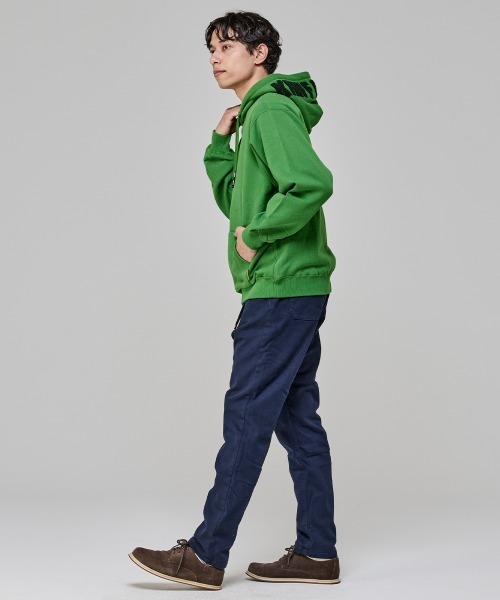 KRIFF MAYER(クリフメイヤー)の「サガラ刺繍裏起毛パーカー(フードロゴ)(スウェット・メンズ・パープル/チャコール/カラフル/グリーン/レッド/ブラウン/グレー/ナチュラル・MEDIUM/X-LARGE/LARGE)」の17枚目の写真