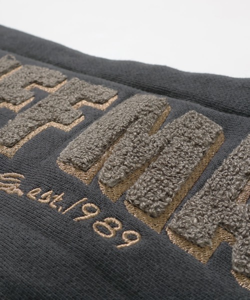 KRIFF MAYER(クリフメイヤー)の「サガラ刺繍裏起毛パーカー(フードロゴ)(スウェット・メンズ・パープル/チャコール/カラフル/グリーン/レッド/ブラウン/グレー/ナチュラル・MEDIUM/X-LARGE/LARGE)」の22枚目の写真