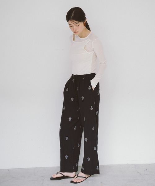 THEATRE PRODUCTS（シアタープロダクツ）の「エンブロイダリーパンツ（その他パンツ・レディース・ホワイト/ピンク/ブラック・FREE）」の7枚目の写真