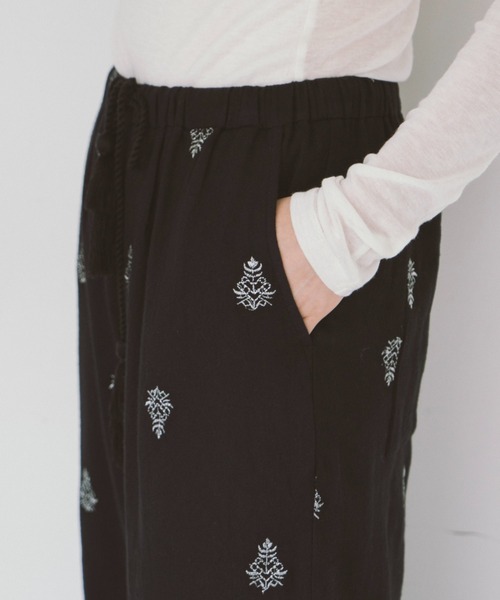 THEATRE PRODUCTS（シアタープロダクツ）の「エンブロイダリーパンツ（その他パンツ・レディース・ホワイト/ピンク/ブラック・FREE）」の12枚目の写真
