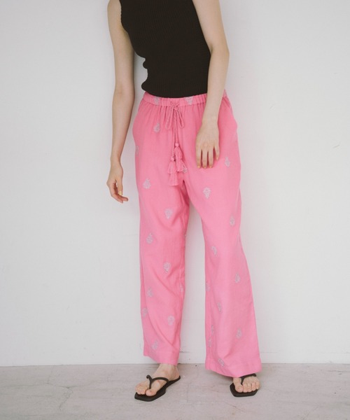 THEATRE PRODUCTS（シアタープロダクツ）の「エンブロイダリーパンツ（その他パンツ・レディース・ホワイト/ピンク/ブラック・FREE）」の16枚目の写真