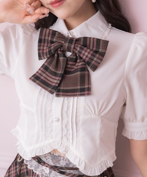 ROJITA（ロジータ）の「【セットアップ対応】シャーリングショルダーフリルヘムブラウス（シャツ/ブラウス・レディース・ブルー/ブラウン/ピンク・FREE）」の11枚目の写真
