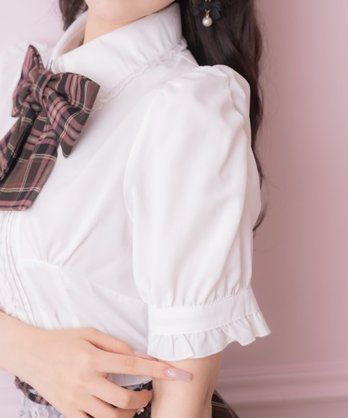 ROJITA（ロジータ）の「【セットアップ対応】シャーリングショルダーフリルヘムブラウス（シャツ/ブラウス・レディース・ブルー/ブラウン/ピンク・FREE）」の9枚目の写真