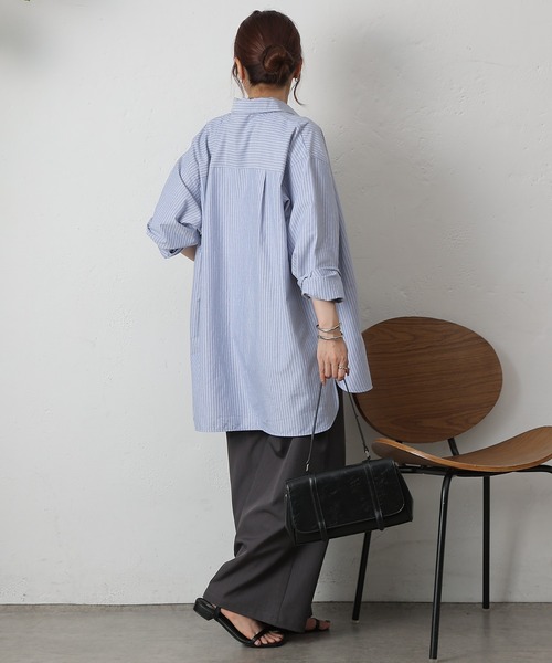 COLONY 2139（コロニートゥーワンスリーナイン）の「ストライプリラックスオーバーシャツ（シャツ/ブラウス・レディース・グレー/サックスブルー/ネイビー・FREE）」の18枚目の写真