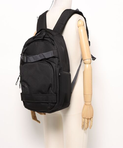 VOLCOM（ボルコム）の「【VOLCOM/ボルコム】 EVERSTONE SKATE BACKPACK /スケートストラップ付きバックパック・リュックサック（バックパック/リュック・メンズ・ブラック/ブラック×ホワイト/ブルー系その他・FREE）」の7枚目の写真