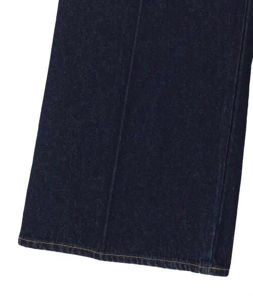 earth music&ecology（アースミュージックアンドエコロジー）の「ハイウエストデニムパンツ（デニムパンツ・レディース・ライトインディゴブルー/インディゴブルー・S/M）」の9枚目の写真