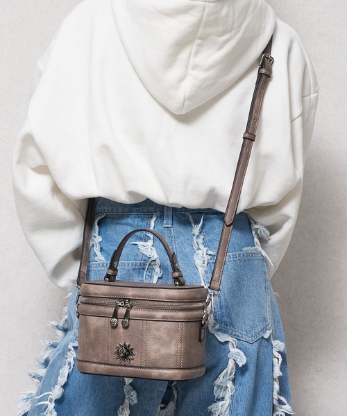 EVRIS（エヴリス）の「【EVRIS/エヴリス】SUNNY メタル　アンティーク　 バニティ　バッグ（ショルダーバッグ・レディース・グレイッシュベージュ/シルバー/ブラック・FREE）」の8枚目の写真