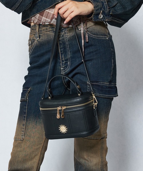 EVRIS（エヴリス）の「【EVRIS/エヴリス】SUNNY メタル　アンティーク　 バニティ　バッグ（ショルダーバッグ・レディース・グレイッシュベージュ/シルバー/ブラック・FREE）」の12枚目の写真