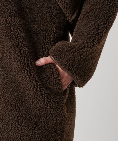 BEAUTY&YOUTH UNITED ARROWS(ビューティーアンドユースユナイテッドアローズ)の「【WEB限定】ボア×フェイクムートン リバーシブルジャケット(その他アウター・レディース・ダークグレー/ダークブラウン/ブラック/オフホワイト・S/M)」の8枚目の写真