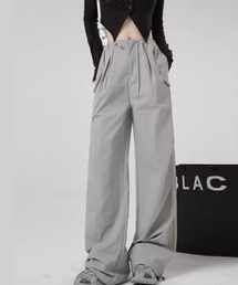 裾タックデザインナイロンパンツ
