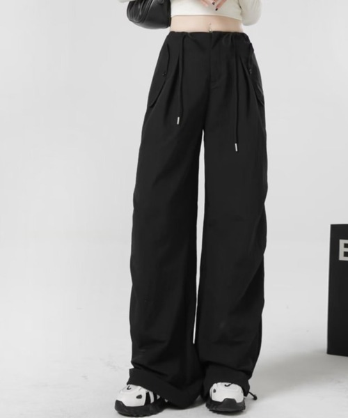 cammie（キャミー）の「裾タックデザインナイロンパンツ（その他パンツ・レディース・ダークグレー/グレー/ブラック・LARGE/MEDIUM）」の5枚目の写真