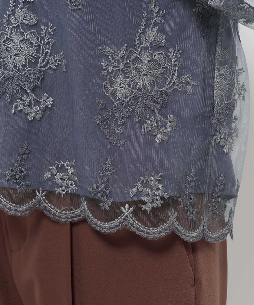 mysty woman（ミスティウーマン）の「フローラルブラウス 581501（シャツ/ブラウス・レディース・グレー/ブルー/モカ/アイボリー・FREE）」の15枚目の写真