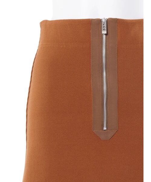 UN3D.（アンスリード）の「PADDED HEM FRONT-ZIP SK / パデッドヘムフロントジップスカート（スカート・レディース・キャメル/ブラック/カーキ・36/38）」の13枚目の写真