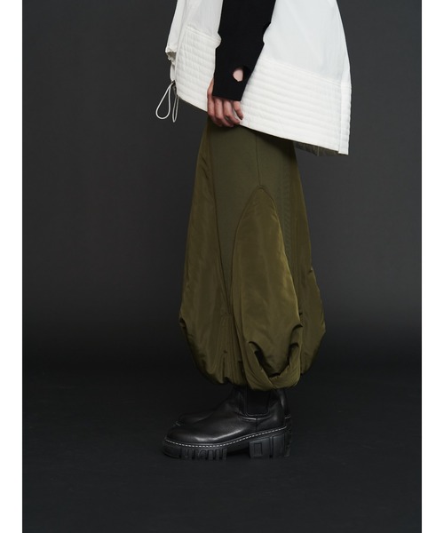 UN3D.（アンスリード）の「PADDED HEM FRONT-ZIP SK / パデッドヘムフロントジップスカート（スカート・レディース・キャメル/ブラック/カーキ・36/38）」の18枚目の写真