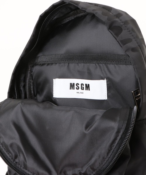 MSGM（エムエスジーエム）の「【NEW】「TheMwave」MINI バックパック（ボディバッグ/ウエストポーチ・メンズ・ブラック・ONE SIZE）」の7枚目の写真