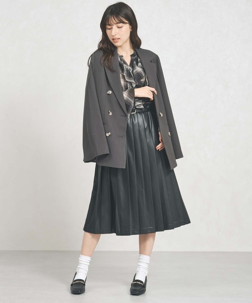 31 Sons de mode（トランテアン　ソン　ドゥ　モード）の「2025秋冬新作 ベルト付きミディプリーツスカート（スカート・レディース・ブラウン系/ブラック/ベージュ・M/S）」の18枚目の写真