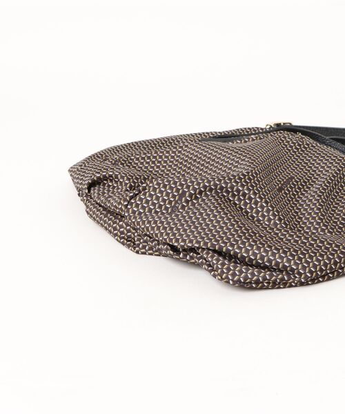 SAC'S BARJean（サックスバージーン）の「【VISONA/ヴィソナ】 HAND BAG（ハンドバッグ・レディース・ブルー/ベージュ系その他/グレイッシュベージュ/レッド/ブラック/スカイブルー・FREE）」の7枚目の写真