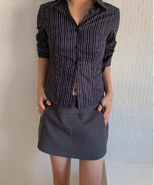 UP START(アップスタート)の「【LAMPOON】ストライプタイトシャツ(シャツ/ブラウス・レディース・ブラック・MEDIUM/SMALL/LARGE)」の12枚目の写真