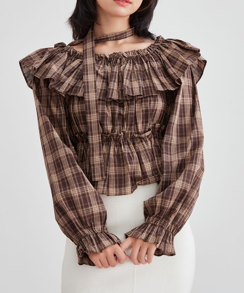 Lace Ladies(レースレディース)の「チェック柄 オフショルダー コンパクト フリル トップス(シャツ/ブラウス・レディース・ブラック/ブラウン・FREE)」の2枚目の写真