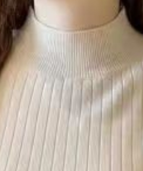 Beststore（ベストストア）の「【新色追加】ボトルネックワイド　リブニット プルオーバー ハイゲージ　オンカジ 着回し 柔らかい 暖かい オフィスカジュアル 上品 きれいめ（ニット/セーター・レディース・グレー/ブラック/ベージュ/ホワイト/ブラウン/ライトベージュ/マスタード/ローズ/ブルー・FREE）」の10枚目の写真